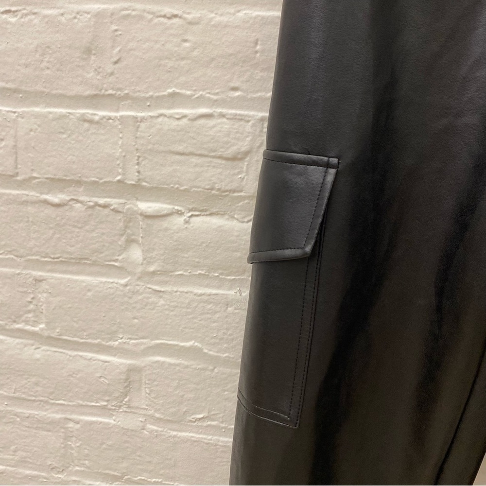 Aritzia || Wilfred Free Modern Cargo Pant Black Faux Leather 0 - Picture 4 of 12